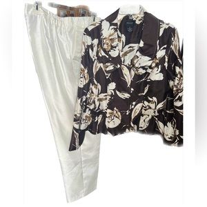 Polyester Pant + Blazer Floral Suit + Size 14